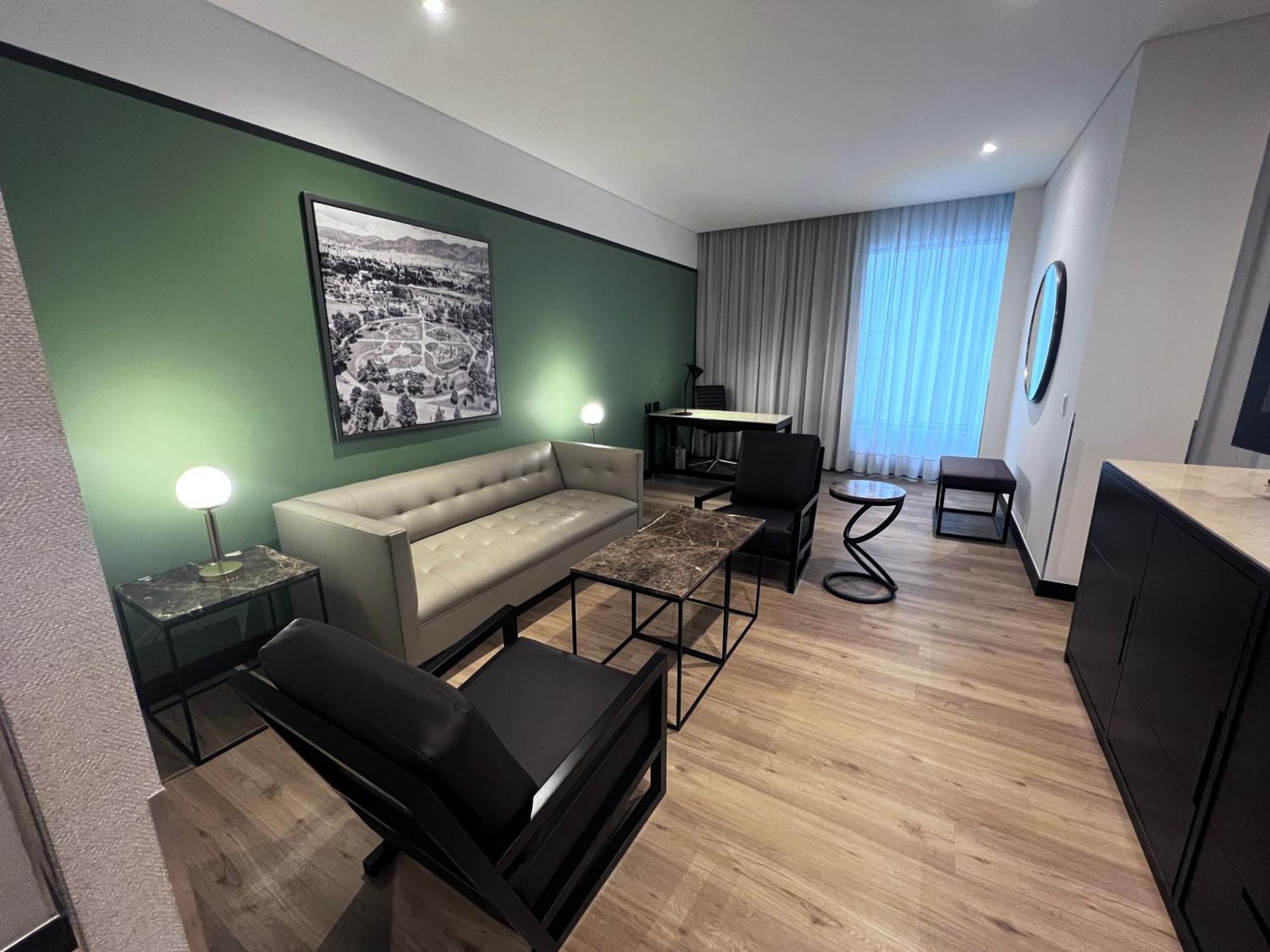 Holiday Inn Bogota Airport Bagian luar foto